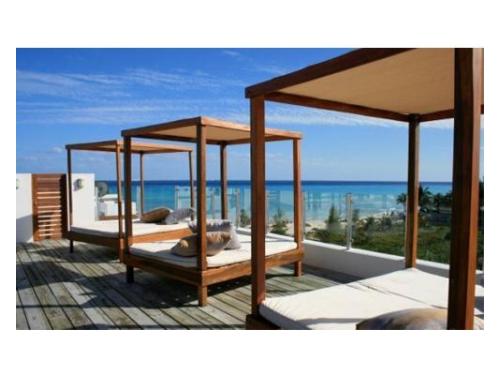 Toma un descanso con el sonido del mar