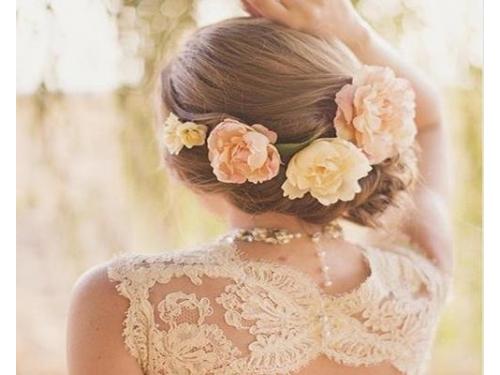 Vive tu sueño románticos peinados