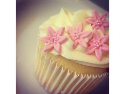 Vainilla con flores de fondant