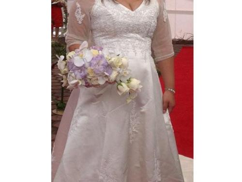 Confeccionado con orquídeas