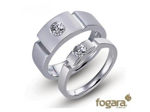 Oro blanco y brillantes