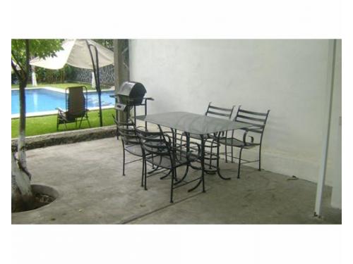 Terraza con acceso a la alberca