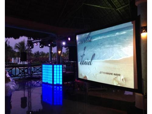 Pantallas de proyección