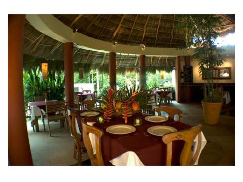 Amplios espacios en el restaurante