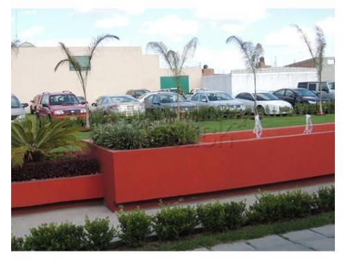 Estacionamiento para 250 vehículos