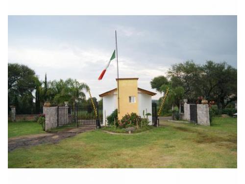 Amplio jardín para bodas