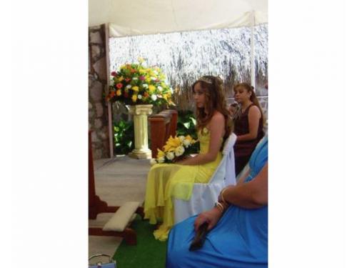 Quinceañera en su ceremonia