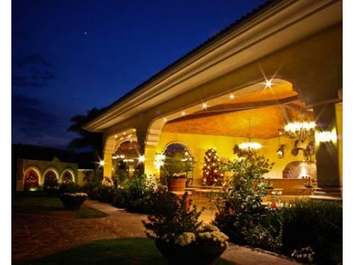 Hermosa entrada el salón