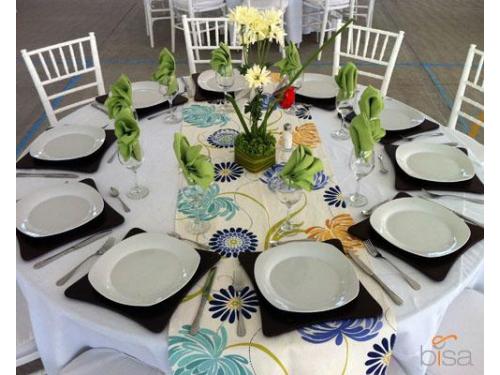 Camino de flores azules