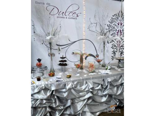 Barra con decoración plata