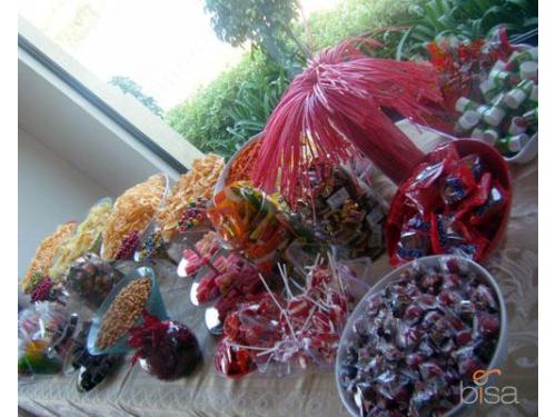 Deliciosos dulces para tu barra de postres