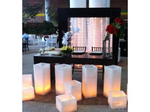 Marco para la mesa de los novios