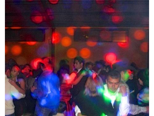 Decora con luces de colores