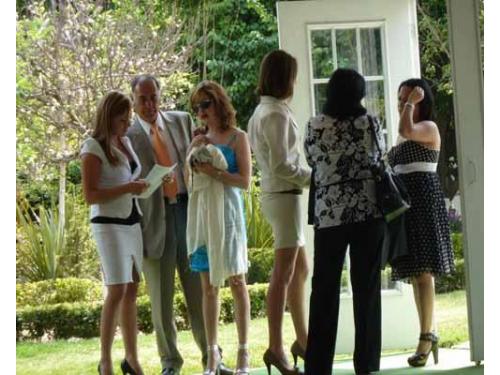 Los invitados disfrutando