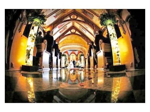 Iluminación en boda religiosa