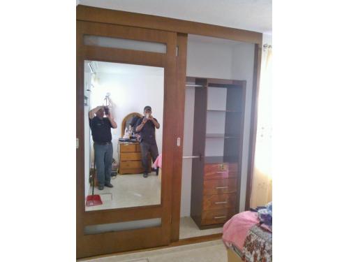 vista interior maletero  4 cajones 3 entrepaños area p colgar