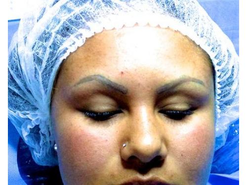 Camuflaje en cejas para quitar el diseño anterior