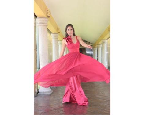 Vestido rosa con vuelo