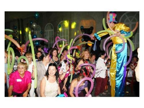 -- zanqueros --
        show