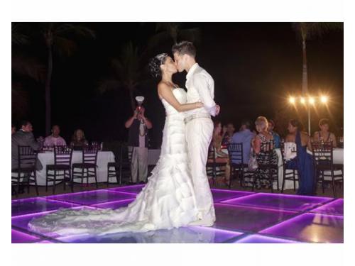 Música y pistas de baile iluminadas