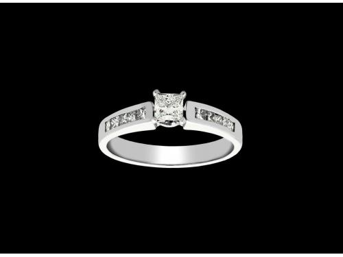 Anillos de compromiso y argollas