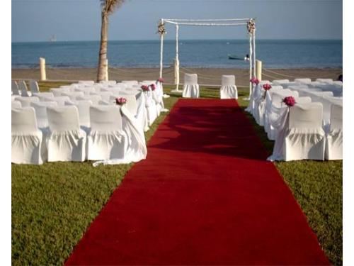 Altar a la orilla del mar