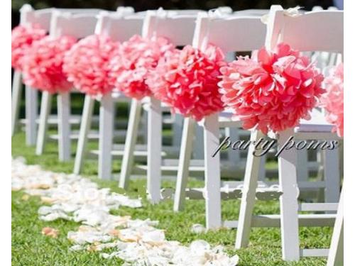 Decoración en la sillas de la ceremonia