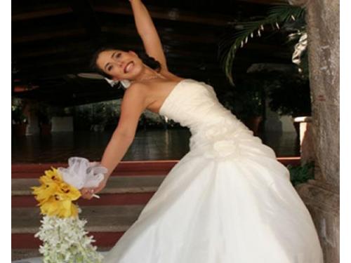 Expertos en restaurar vestidos de novia