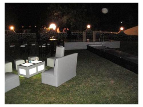 Montaje lounge en el jardín