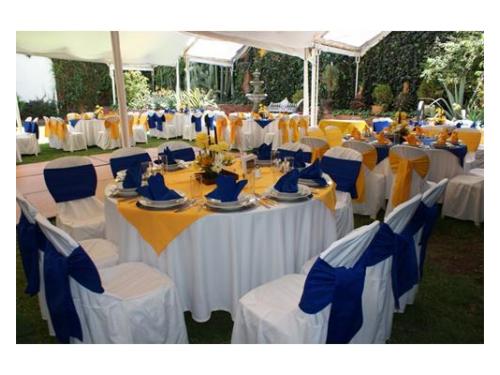 Montaje amarillo con azul