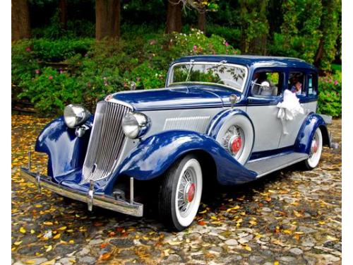 La llegada de los novios