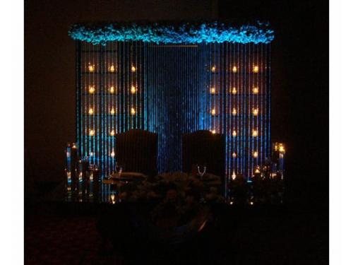 Decoración en la mesa de honor