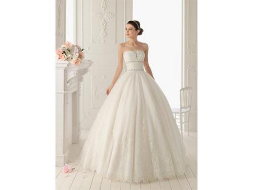 Drapeado en escote con cintillo