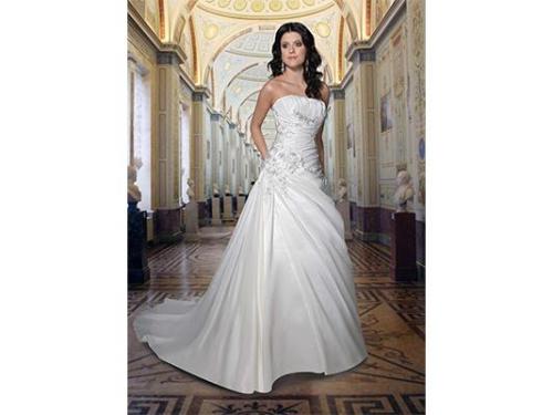 Luce hermosa y elegante en tu boda