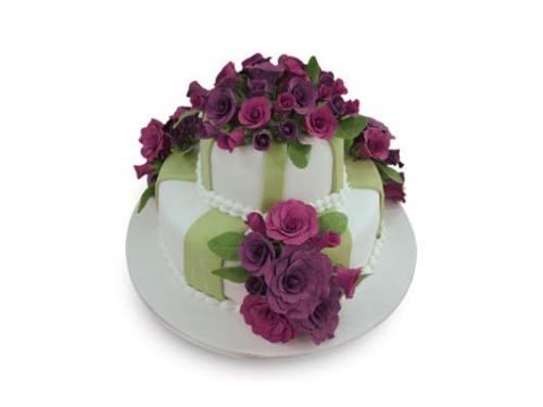 Tu pastel de boda con decoraciones florales