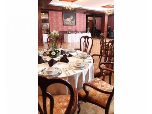 Excelente presentación en mesas