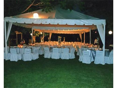 Carpas con mesas amplias