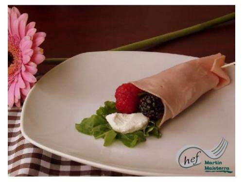 Rollitos de jamón relleno