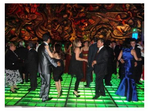 Pista de baile iluminada